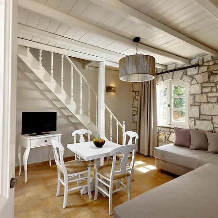 Marni Village Apart-hotel 3*