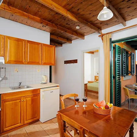 Marni Village Aparthotel
